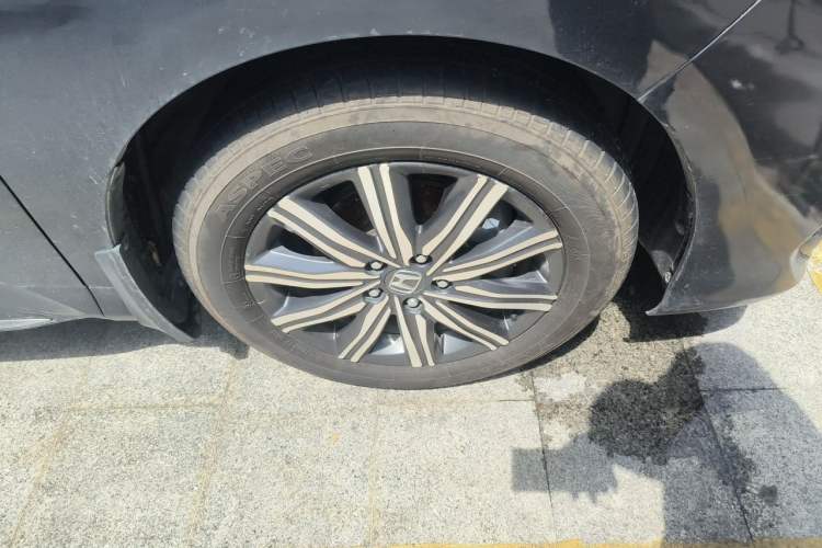 Used Honda Odyssey 2022 2.0L eHEV Sharp Smart Edition Right Front Wheel Hub