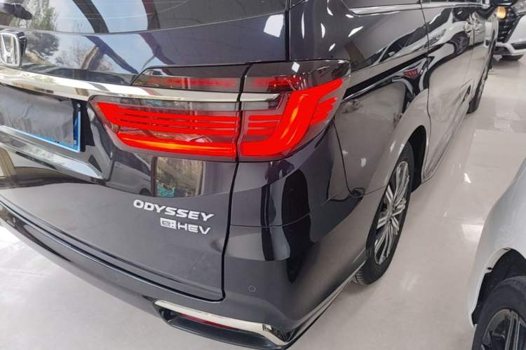 Used Honda Odyssey 2022 2.0L eHEV Sharp Enjoyment Edition Right Rear Taillight