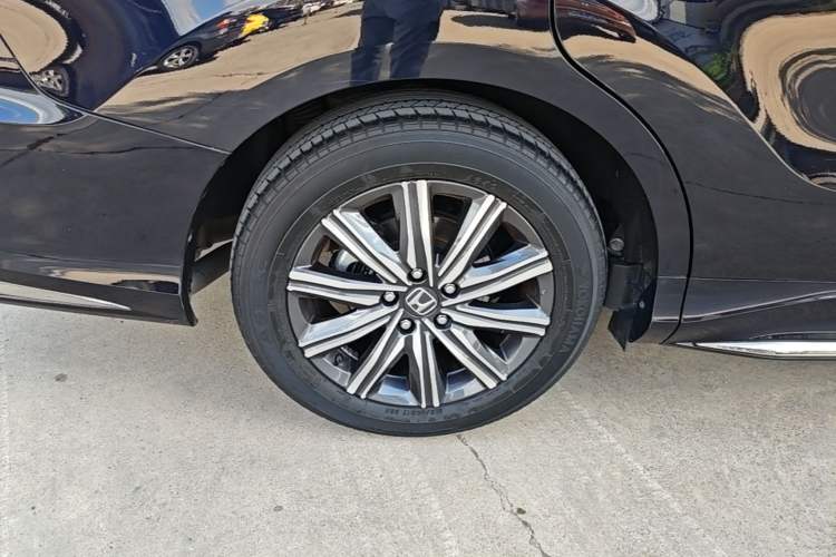 Used Honda Odyssey 2022 2.0L eHEV Sharp Enjoyment Edition Right Rear Wheel Hub
