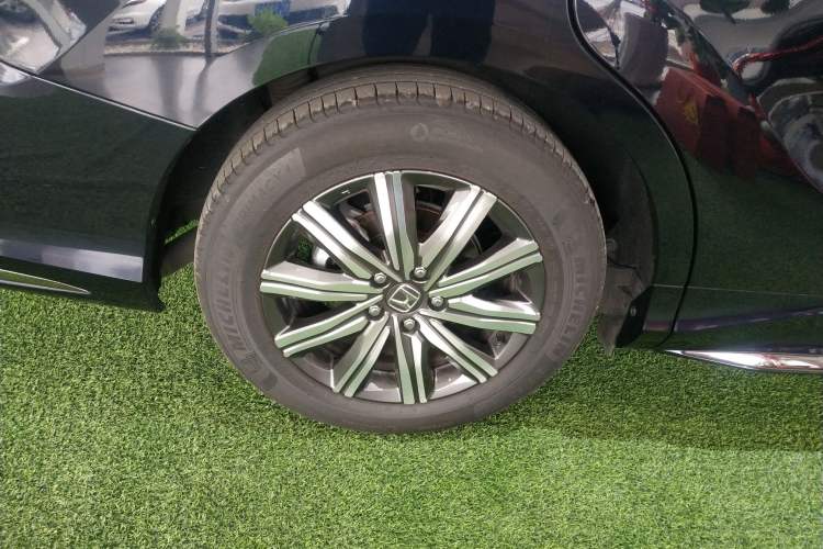 Used Honda Odyssey 2022 2.0L eHEV Sharp Enjoyment Edition Right Rear Wheel Hub