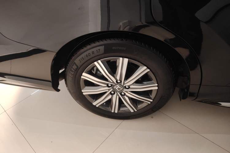 Used Honda Odyssey 2022 2.0L eHEV Sharp Enjoyment Edition Right Rear Wheel Hub