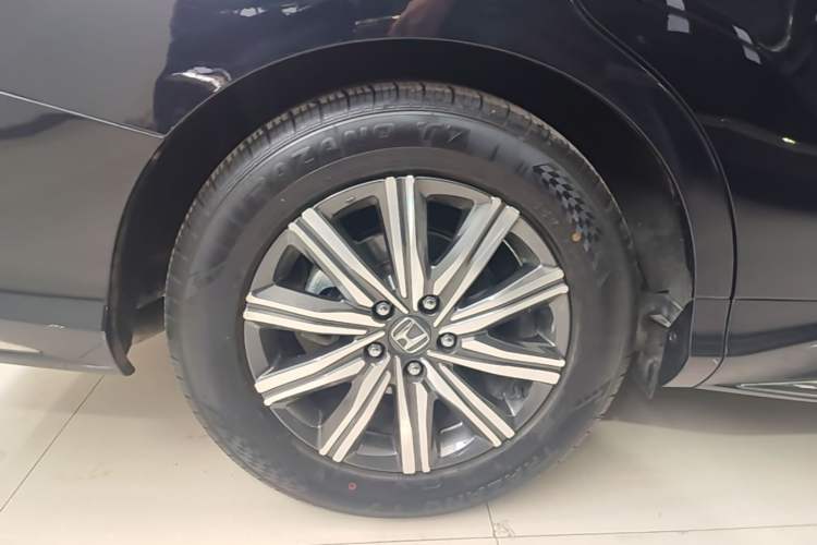 Used Honda Odyssey 2022 2.0L eHEV Sharp Enjoyment Edition Right Rear Wheel Hub