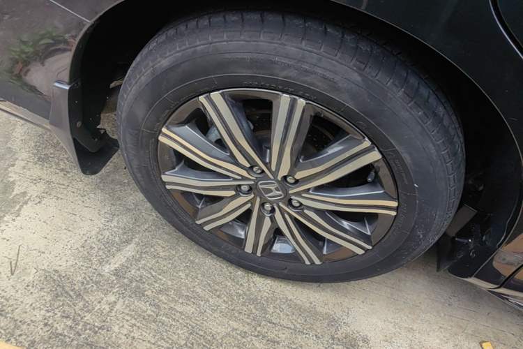 Used Honda Odyssey 2022 2.0L eHEV Sharp Enjoyment Edition Right Rear Wheel Hub