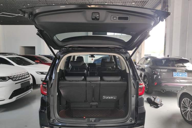 Used Honda Odyssey 2022 2.0L eHEV Sharp Enjoyment Edition Trunk