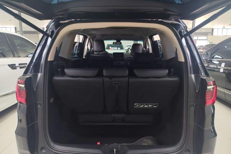 Used Honda Odyssey 2022 2.0L eHEV Sharp Enjoyment Edition Trunk
