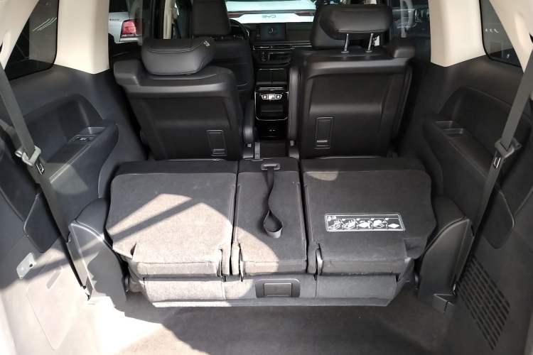 Used Honda Odyssey 2022 2.0L eHEV Sharp Enjoyment Edition Trunk