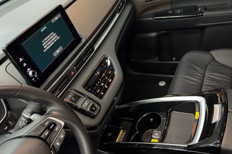 Used Honda Odyssey 2022 2.0L eHEV Sharp·Luxury Edition Audio And AC Panel