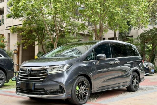 Used Honda Odyssey 2022 2.0L eHEV Sharp Supreme Edition