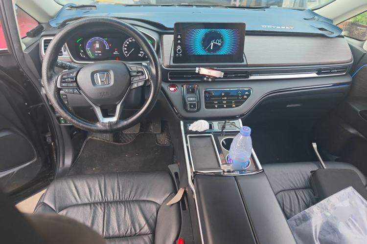Used Honda Odyssey 2022 2.0L eHEV Sharp Smart Edition Center Console
