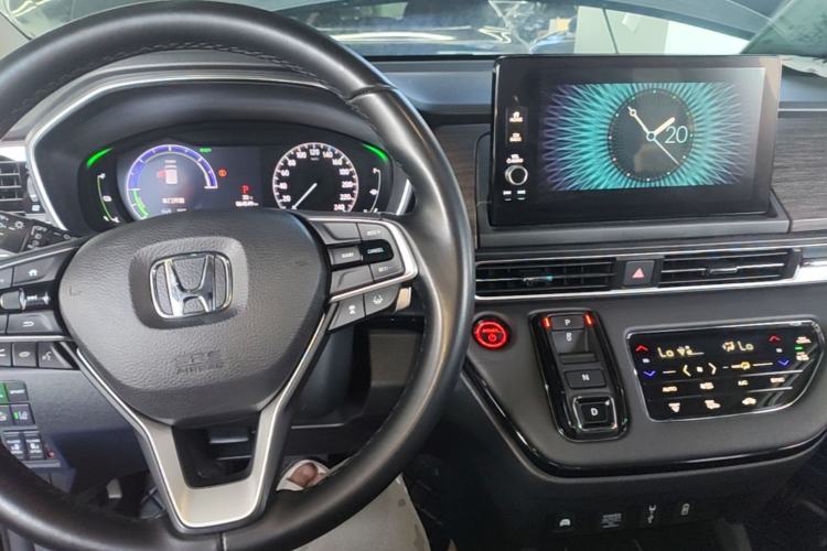 Used Honda Odyssey 2022 2.0L eHEV Sharp Supreme Edition Center Console