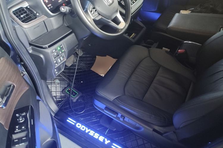 Used Honda Odyssey 2022 2.0L eHEV Sharp Supreme Edition Driver Seat