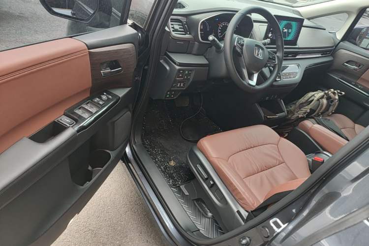 Used Honda Odyssey 2022 2.0L eHEV Sharp·Luxury Edition Driver Seat