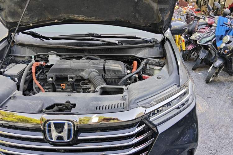 Used Honda Odyssey 2022 2.0L eHEV Sharp Supreme Edition Engine Bay Left