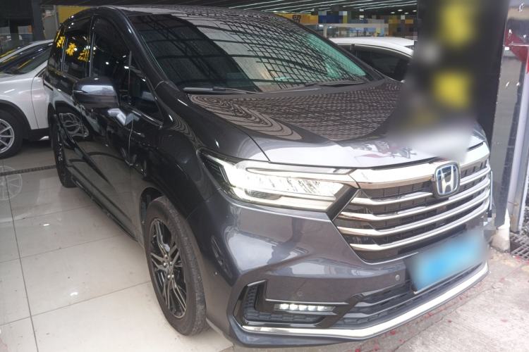 Used Honda Odyssey 2022 2.0L eHEV Sharp·Luxury Edition Front Right 45 Deg
