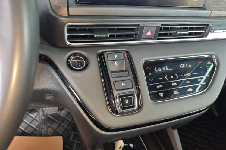 Used Honda Odyssey 2022 2.0L eHEV Sharp Supreme Edition Gear Lever