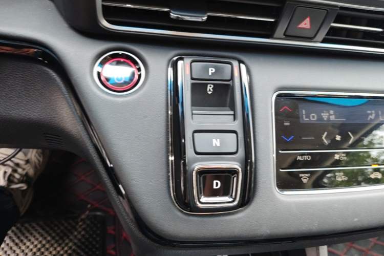 Used Honda Odyssey 2022 2.0L eHEV Sharp Supreme Edition Gear Lever