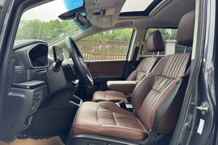 Used Honda Odyssey 2022 2.0L eHEV Sharp Supreme Edition Interior 2