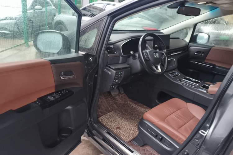 Used Honda Odyssey 2022 2.0L eHEV Sharp Supreme Edition Interior 3