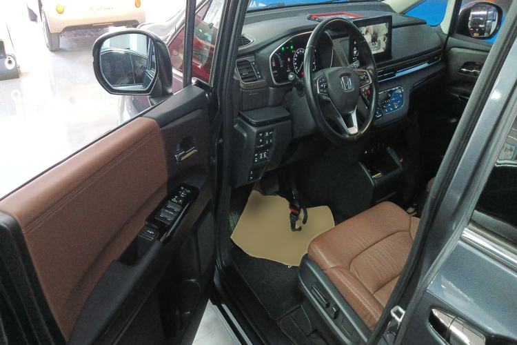 Used Honda Odyssey 2022 2.0L eHEV Sharp Supreme Edition Interior 3