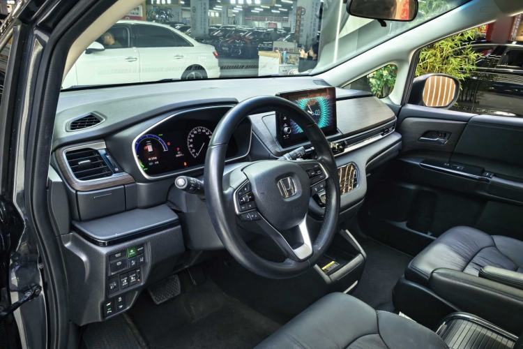 Used Honda Odyssey 2022 2.0L eHEV Sharp·Luxury Edition Interior 4