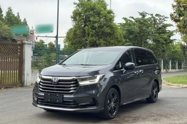 Used Honda Odyssey 2022 2.0L eHEV Sharp Supreme Edition