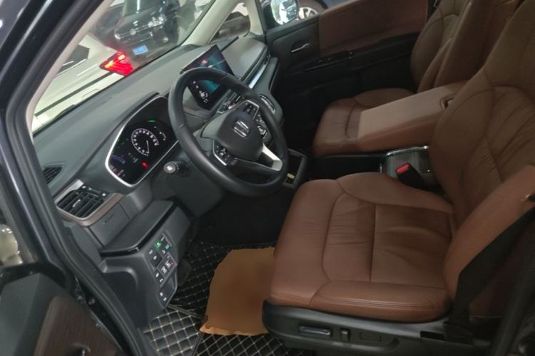 Used Honda Odyssey 2022 2.0L eHEV Sharp Supreme Edition Left Front Seat