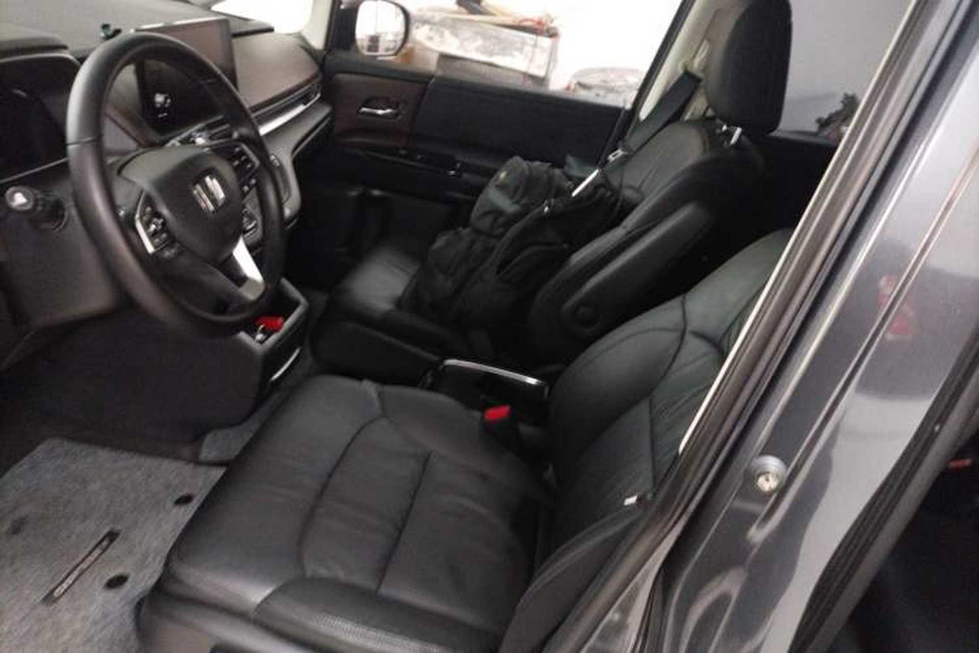 Used Honda Odyssey 2022 2.0L eHEV Sharp·Luxury Edition Left Front Seat