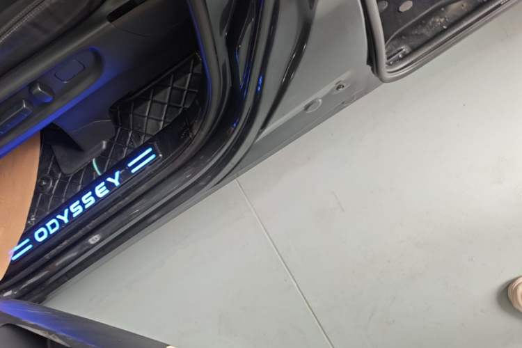 Used Honda Odyssey 2022 2.0L eHEV Sharp Supreme Edition Left Side Sill