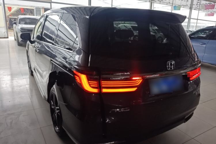 Used Honda Odyssey 2022 2.0L eHEV Sharp Supreme Edition Rear Left 45 Deg