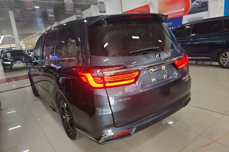 Used Honda Odyssey 2022 2.0L eHEV Sharp Supreme Edition Rear Left 45 Deg