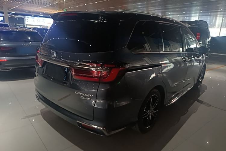 Used Honda Odyssey 2022 2.0L eHEV Sharp·Luxury Edition Rear Right 45 Deg