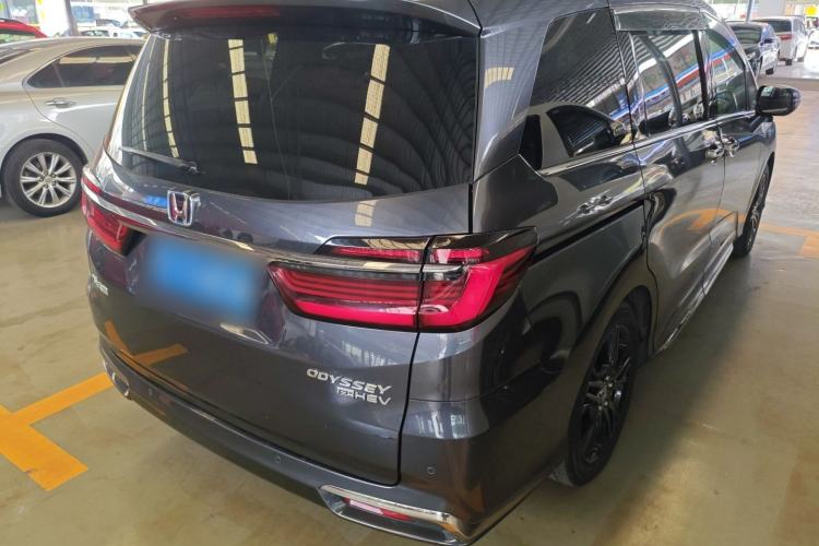 Used Honda Odyssey 2022 2.0L eHEV Sharp·Luxury Edition Rear Right 45 Deg