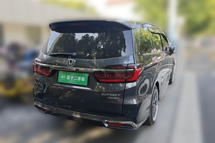 Used Honda Odyssey 2022 2.0L eHEV Sharp Supreme Edition Rear Right 45 Deg