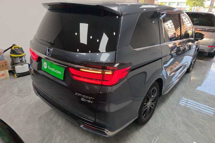 Used Honda Odyssey 2022 2.0L eHEV Sharp·Luxury Edition Rear Right 45 Deg