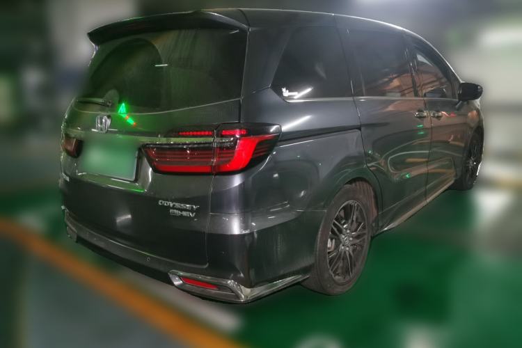Used Honda Odyssey 2022 2.0L eHEV Sharp·Luxury Edition Rear Right 45 Deg