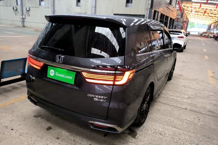 Used Honda Odyssey 2022 2.0L eHEV Sharp Supreme Edition Rear Right 45 Deg