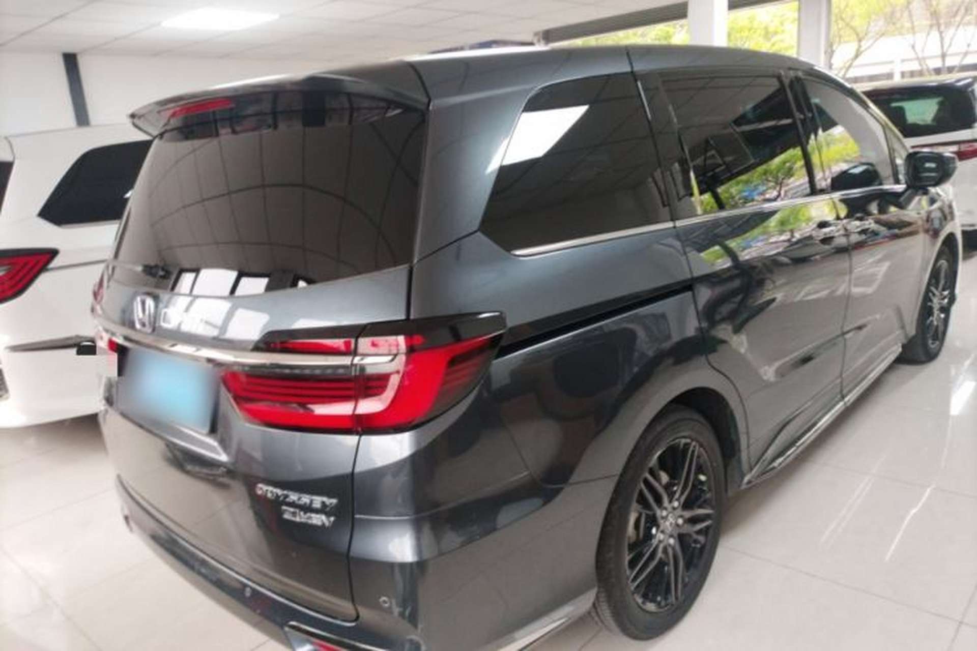 Used Honda Odyssey 2022 2.0L eHEV Sharp·Luxury Edition Rear Right 45 Deg