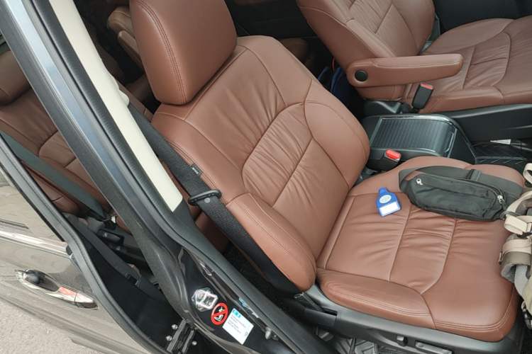 Used Honda Odyssey 2022 2.0L eHEV Sharp·Luxury Edition Right Front Seat