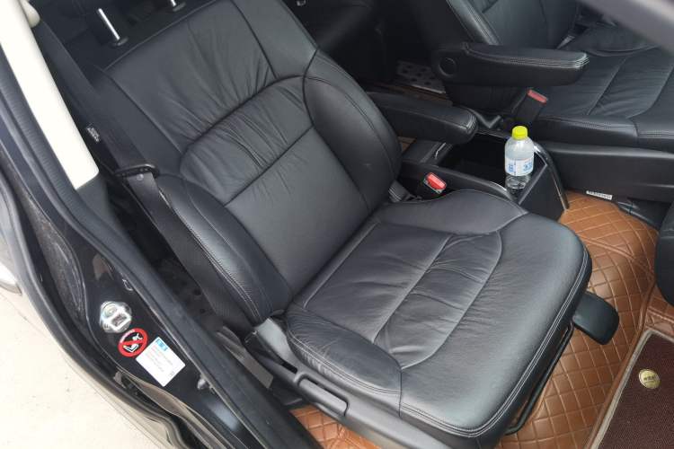 Used Honda Odyssey 2022 2.0L eHEV Sharp Enjoyment Edition Right Front Seat
