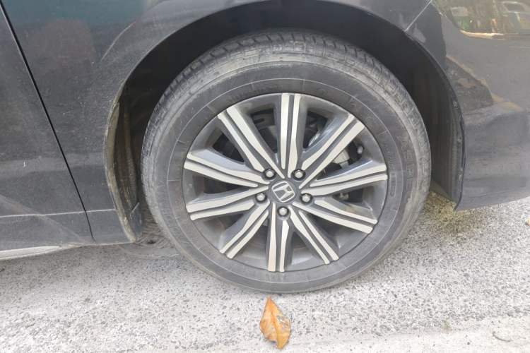 Used Honda Odyssey 2022 2.0L eHEV Sharp Enjoyment Edition Right Front Wheel Hub