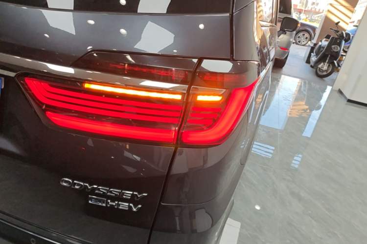 Used Honda Odyssey 2022 2.0L eHEV Sharp·Luxury Edition Right Rear Taillight