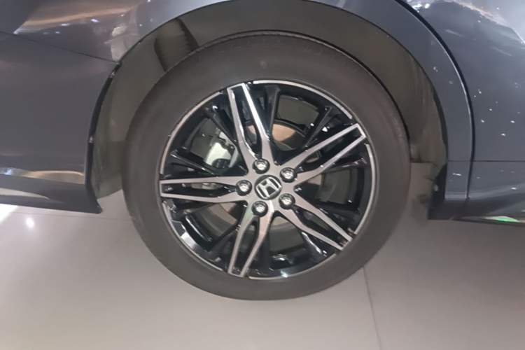 Used Honda Odyssey 2022 2.0L eHEV Sharp·Luxury Edition Right Rear Wheel Hub