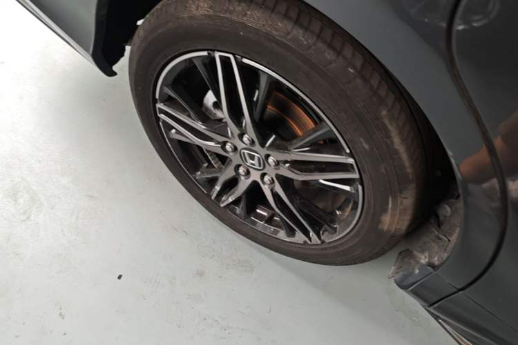 Used Honda Odyssey 2022 2.0L eHEV Sharp Supreme Edition Right Rear Wheel Hub