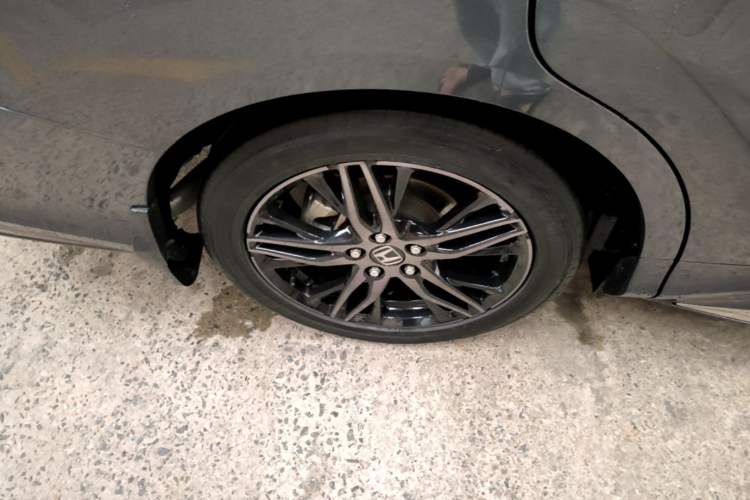 Used Honda Odyssey 2022 2.0L eHEV Sharp Supreme Edition Right Rear Wheel Hub