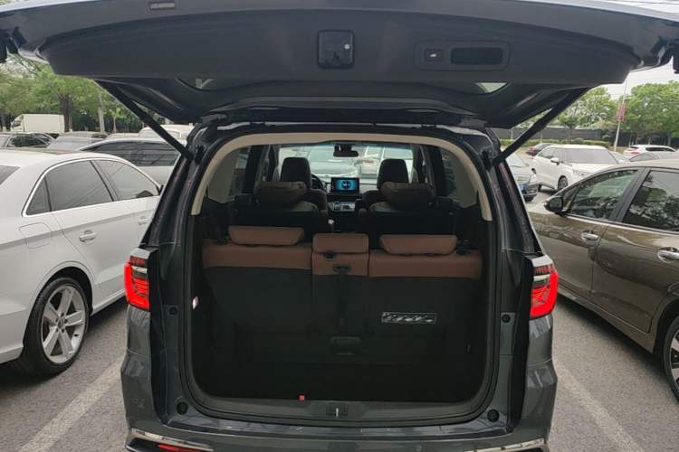 Used Honda Odyssey 2022 2.0L eHEV Sharp·Luxury Edition Trunk