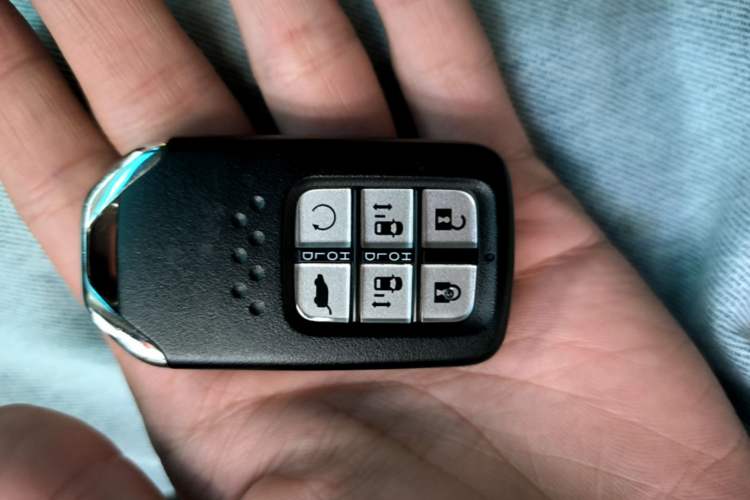 Used Honda Odyssey 2022 2.0L eHEV Sharp Supreme Edition Vehicle Key