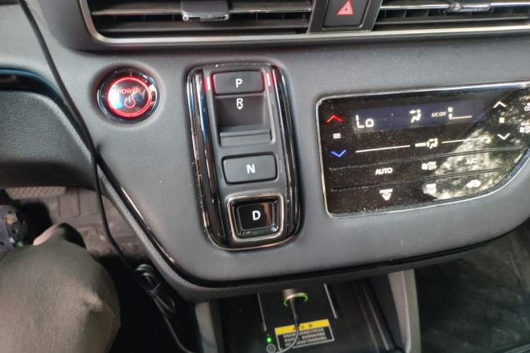 Used Honda Odyssey 2022 2.0L eHEV Sharp Smart Edition Gear Lever