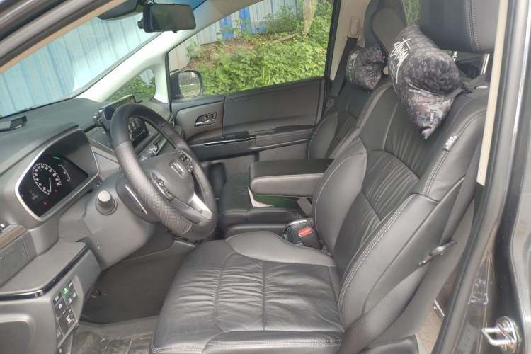 Used Honda Odyssey 2022 2.0L eHEV Sharp Smart Edition Left Front Seat