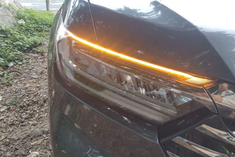 Used Honda Odyssey 2022 2.0L eHEV Sharp Smart Edition Right Front Headlight