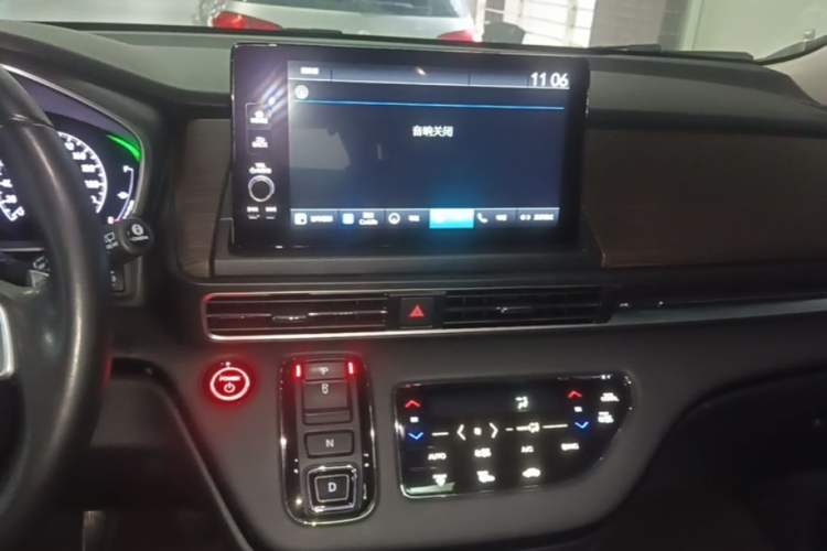 Used Honda Odyssey 2022 2.0L eHEV Sharp Supreme Edition Audio And AC Panel